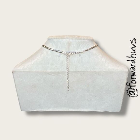 Vintage Mid-Century Rhinestone Necklace – Floral Cluster with Teardrop Pendant - Picture 7 of 10